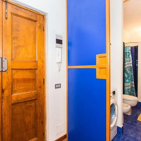 La Casa Dei Cantautori Apartment *